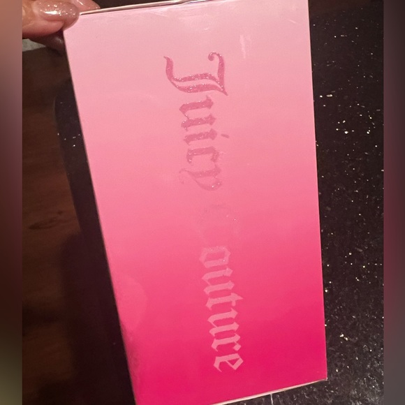 Juicy Couture reed diffuser Floral Fantasy New $45- Seal 100% Authentic - Picture 2 of 5